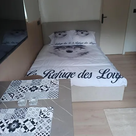 Le Refuge Des Loups Panzió